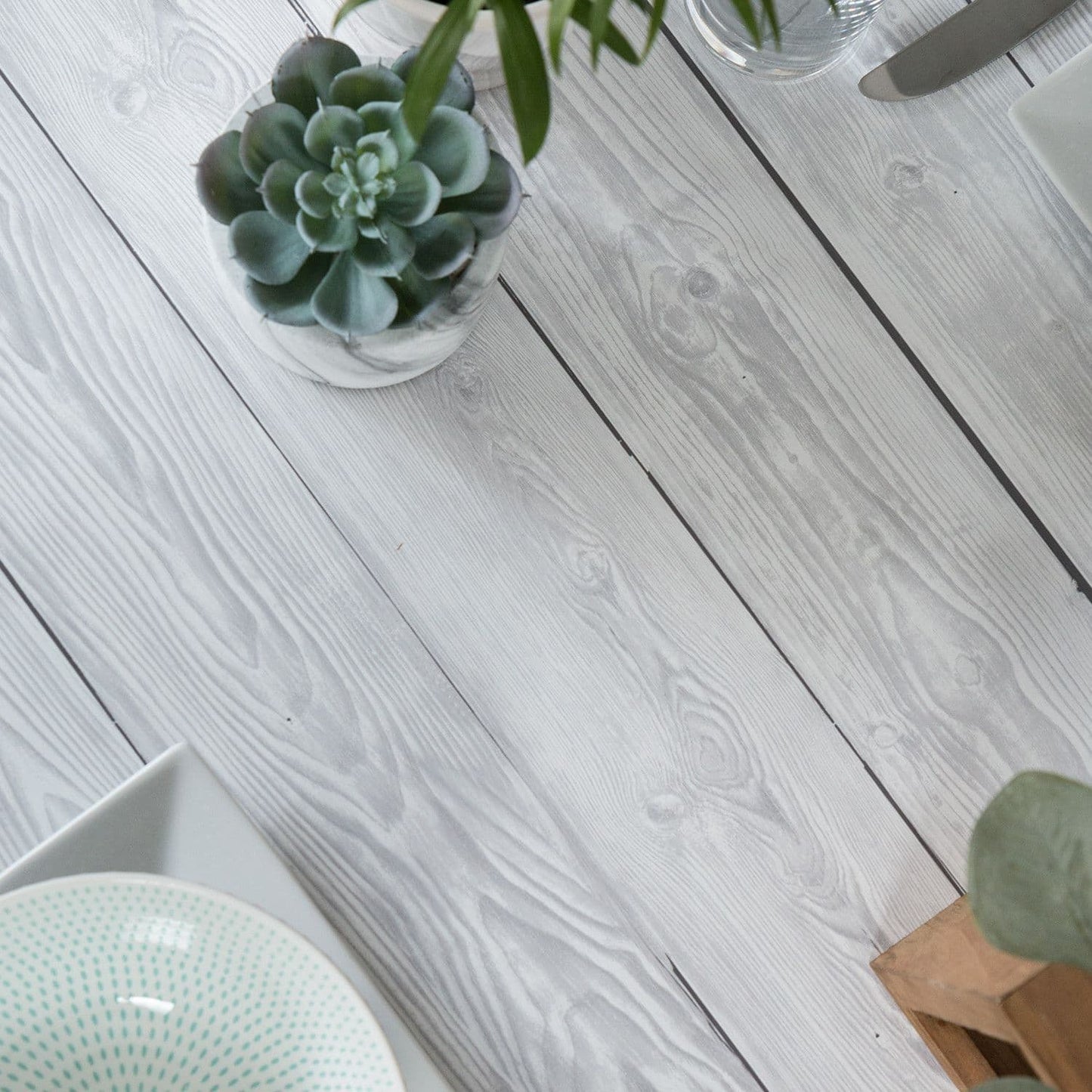 Shabby White Wood Sticky Back Vinyl Self-Adhesive Woodgrain for Furniture & Surfaces