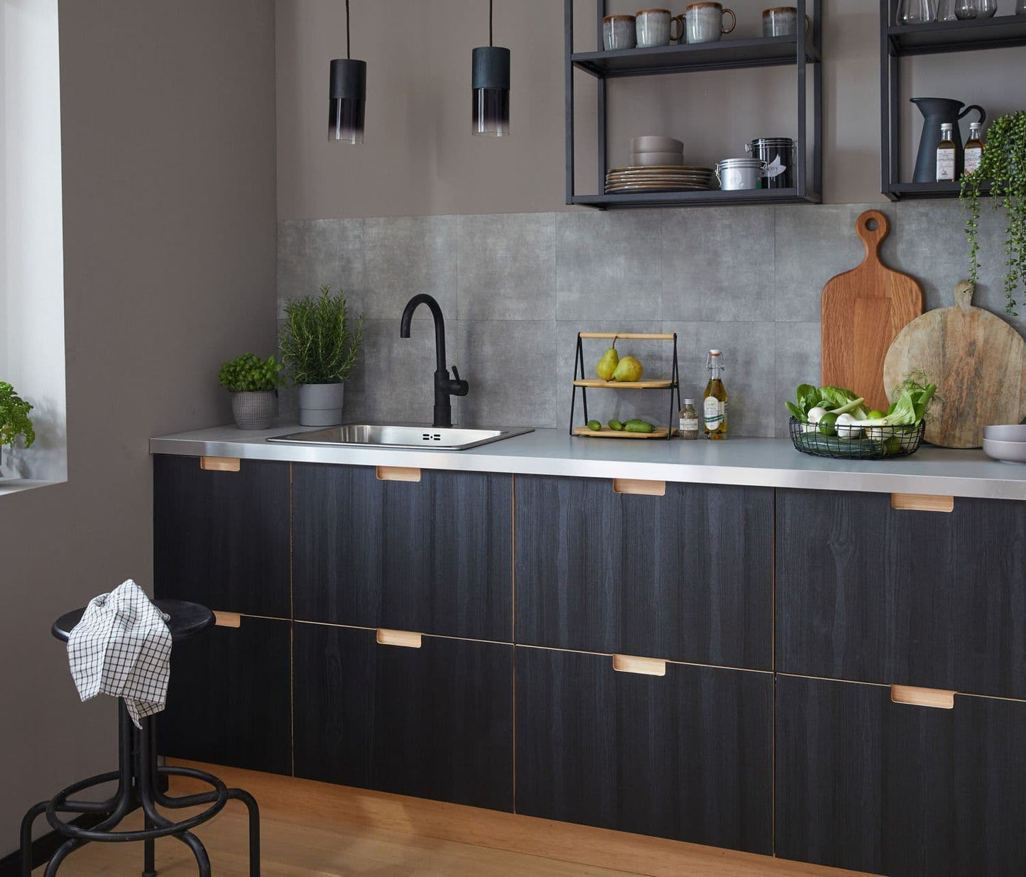 Quadro Black Heavy Embossed Woodgrain for Furniture & Surfaces